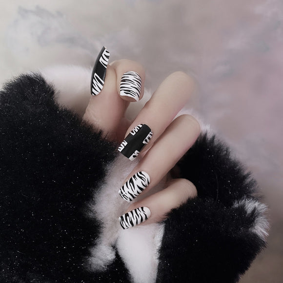 Zebra Press-On Nails